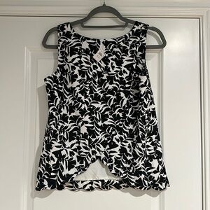 NWT - J. Crew Scallop Hem Tank Top - XS